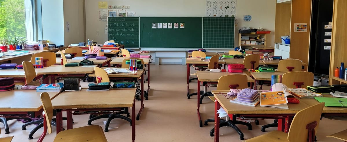 Evaluarea Națională 2025: Două Românii, același examen